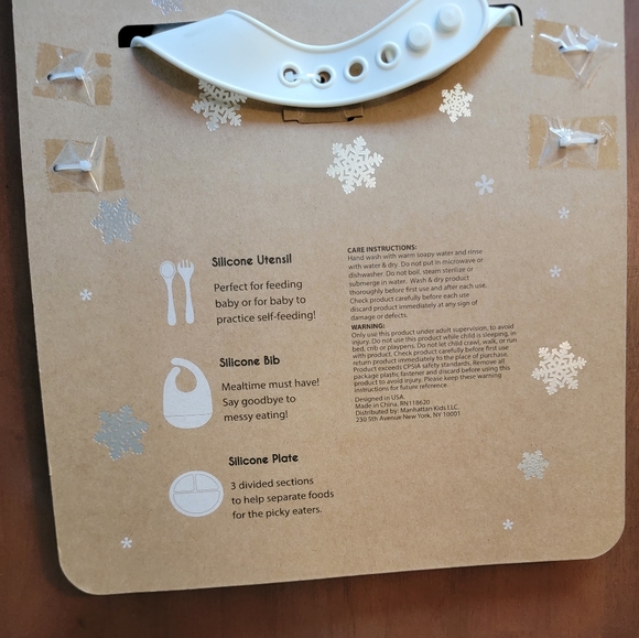 NEW Baby Toddler 4-pc Silicone Meal Feeding Set Christmas Snowman Holiday Bib - Picture 5 of 5
